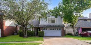 Spacious 4‑Bedroom Home in Prime Austin Location Gallery 1