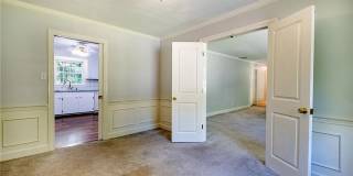 Room in 5 Bedroom Home at Kinnamon Rd Gallery 22