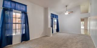 Charming 3-bedroom 2-bathroom home Gallery 4