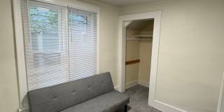 4-Bedroom Near U-M with Bonus Room, Big Backyard & Front Porch Gallery 20