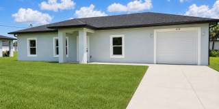 Move-In-Ready 3-Bedroom Home with Garage & Covered Lanai Move-In-Ready 3-Bedroom Home with Garage & Covered Lanai Gallery 1