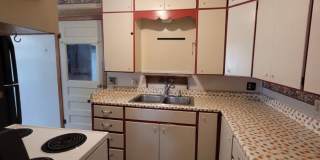 $850 - 2 bed 1 bath - Single Family Home Gallery 1