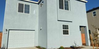 Gorgous 3 Bedroom 2.5 Bath Home in Gated Winding Meadow Village Gallery 1