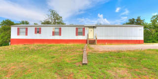 3bed/2bath Mobile Home on 1.2 Acres Available in Noble! Gallery 1
