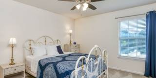 Peaceful Pond-Front Retreat | Family-Friendly 3BR Furnished Home Gallery 21