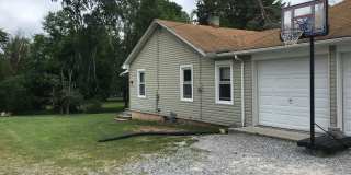 Cozy 1+ Bedroom Bungalow in West York SD Cozy 1+ Bedroom Bungalow in West York SD Gallery 3