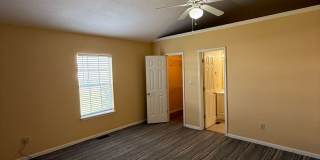 Quarter Condo Gallery 11