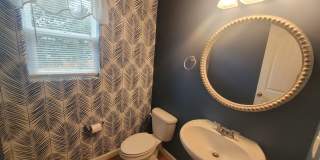 Stunning 4 Bedroom, 2.5 Bath Home Just 3 Blocks to Chesapeake Bay Gallery 28