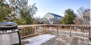 100 PENWICK Circle Gallery 18