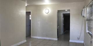 Large 3-2 house with a back yard Gallery 4