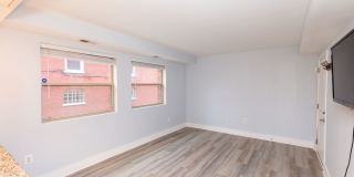 Updated one bed/one bath E Cap Condo, in-unit washer/dryer Gallery 13