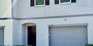 Beautiful 3-bedroom, 2.5-bath townhome Near Downtown - Military bases - Highway - Airport Gallery 1