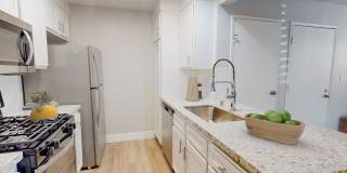 Artisan Oaks Gallery 26