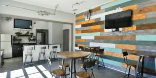 Walden Oaks Gallery 15