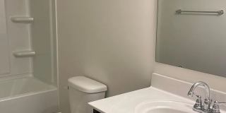 Room in 3 Bedroom Home at Mariners Ct Gallery 3