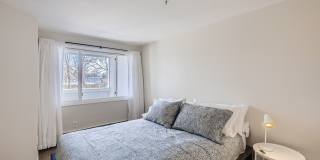 Lovely Pearl St. Condo 1 BDR/1 BA Downtown Boulder Gallery 1