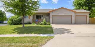 Spacious Ranch Home with 3-Car Garage, Finished Basement & Fenced Yard! Gallery 3