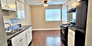 Avalon Cove Townhomes Gallery 40