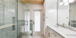 784 Dover Street Gallery 11