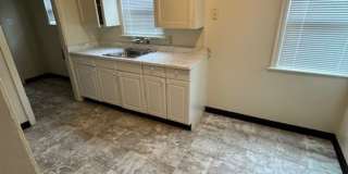 2120 Gold St Gallery 10