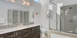 Spacious West Seattle Townhome With Rooftop Deck and Waterviews!! Gallery 18