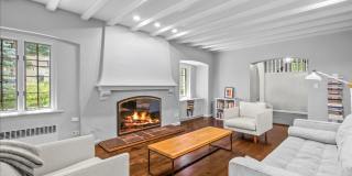 Elegant 3 Bedroom Tudor with Flexible Living Space Elegant 3 Bedroom Tudor with Flexible Living Space Gallery 19