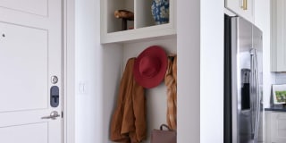 The Hadley Gallery 11