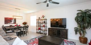 ** 4/3 HEATED POOL AND SPA FURNISHED HOME MODERN IN HIGHLY DESIRED NORTH NAPLES *** AVAILABLE STARTING APRIL-NOVEMBER 2026  LONGER TERM OR SHORT TERM 3 MONTHS OR MORE ** Gallery 47