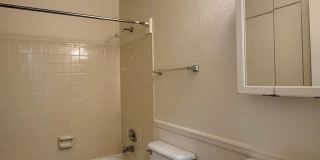 Spacious 2 Bed 2 Bath Condo in Aurora! Across from Community Pool!! Spacious 2 Bed 2 Bath Condo in Aurora! Across from Community Pool!! Gallery 10