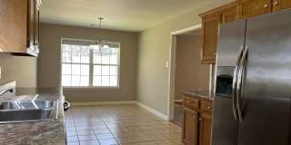 319 Autumn Dr., Benton AR 72015 - 4br 2ba just off Benton Pkwy and Gattin Rd, fenced yard Gallery 5