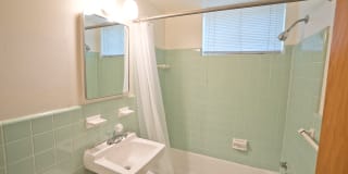 Como Lakes Apartments Gallery 30