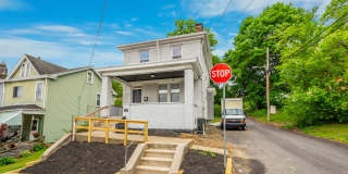 SCORE 50% OFF 1ST MONTH'S RENT IF SIGNED BY JULY 24! Spectacular 3 bedroom home in Carrick available now! Gallery 27