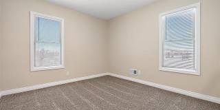 2080 Gladstone Street Gallery 26