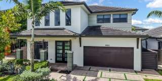 8900 NW 161st Ter Gallery 1