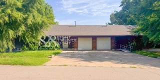 503 Maple Street Gallery 1