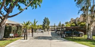 "Coming Soon" Awesome corner 2 Bedroom 2 Bath Townhome with large private patio (AC/Pool/Gated Parking,EV Chargers) Gallery 18