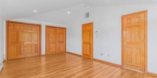 5122 199th Street Gallery 10