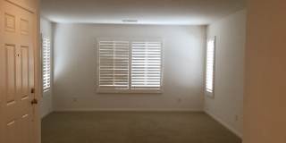 3 Bedroom 2 Bathroom Home in Corona Gallery 8