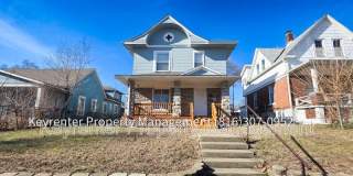 142 N Bellaire Ave Gallery 1