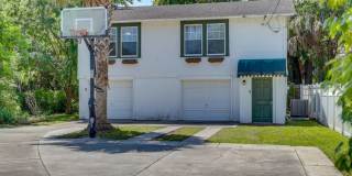 Charming 2BR Duplex in Jacksonville Gallery 1