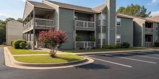 Courtney Square Gallery 11