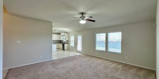 Viewable NOW!  Small Pets Accepted! Gallery 5