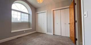 This South Hill Bright and Spacious 3 bed, 2 bath single family home, Near Glenrose available now! Gallery 10