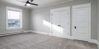 Elegant Renovation! HUGE 1 Bed 1 Bath Available Now! Gallery 24