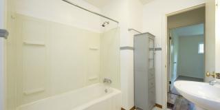 Crestmont Avenue House! Gallery 11