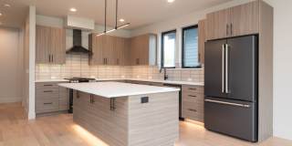 Partially Furnished Luxury Westside Townhome! Gallery 1