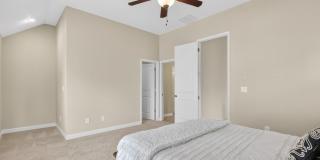 7205 Lowery Oak Drive Gallery 21