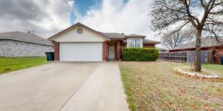 2 WEEKS FREE!!! NEW PAINT!!!!!! ONLY $1,395!! Gallery 1