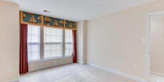 1008 HAMPTON Street Gallery 21