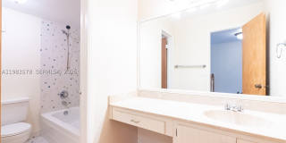 430 Commodore Dr Gallery 42